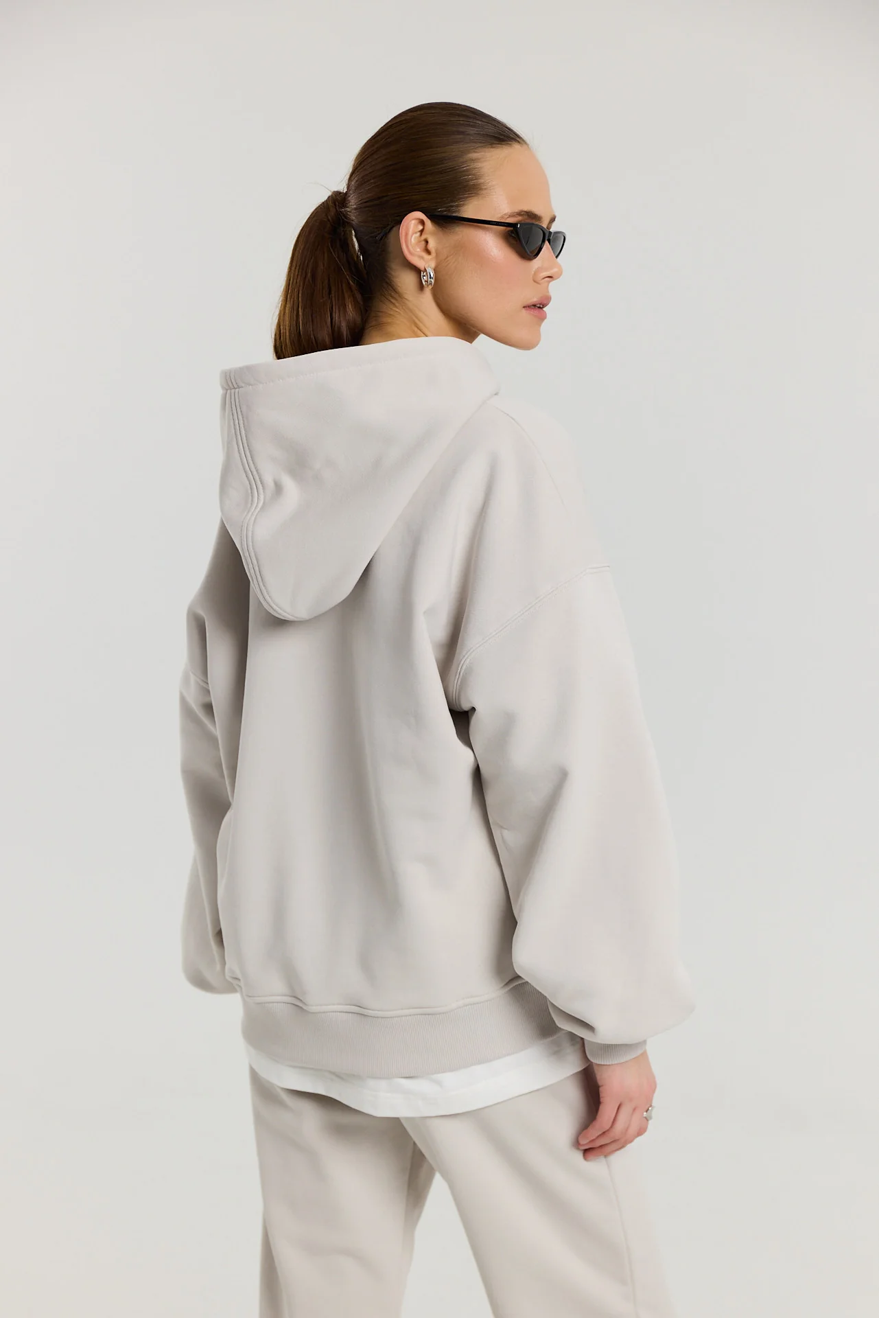 Bluza Boyfriend Hoodie almond milk - Image 17