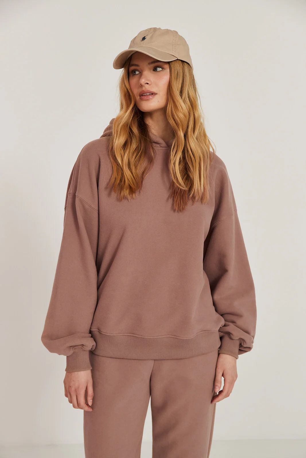 Bluza Boyfriend Hoodie mocca mousse - Image 7