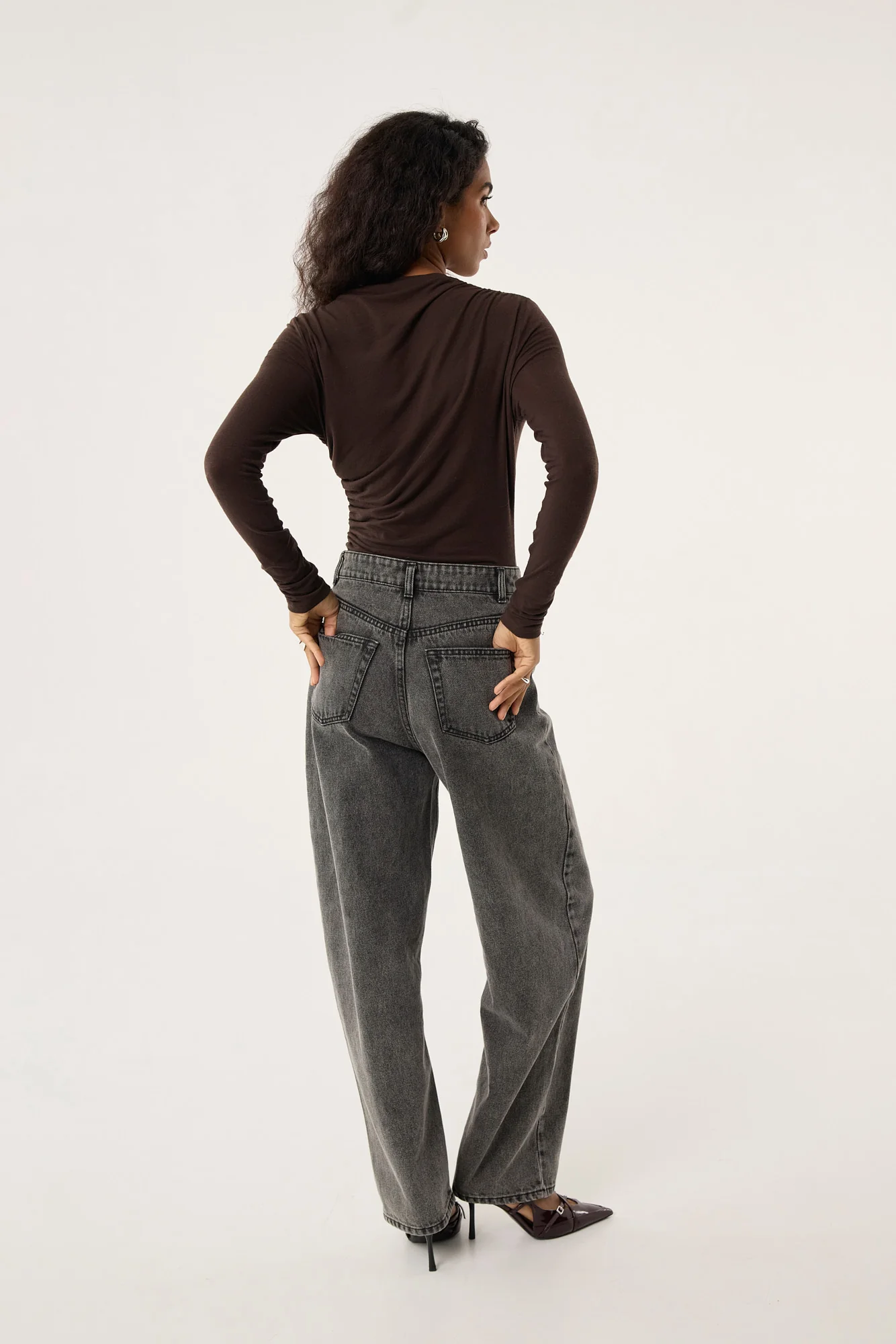 Jeansy Barrel grey - Image 11