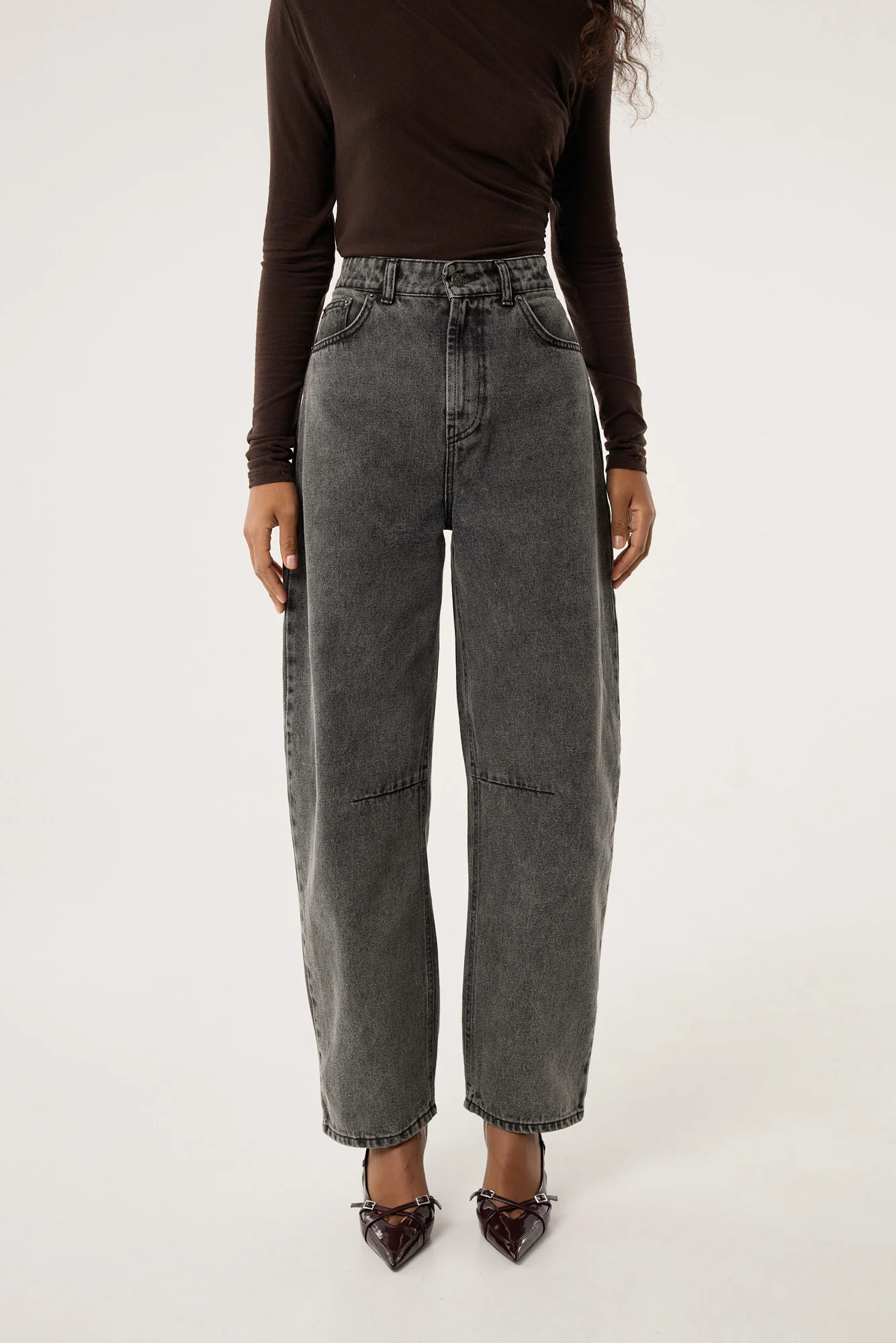 Jeansy Barrel grey - Image 15