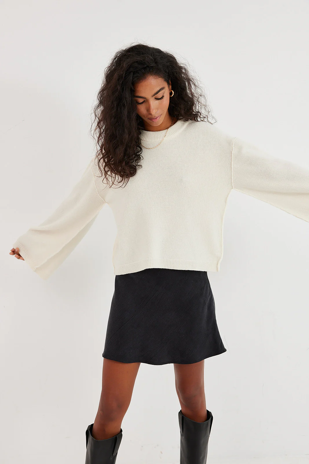 Spódnica Petra short jet black - Image 10