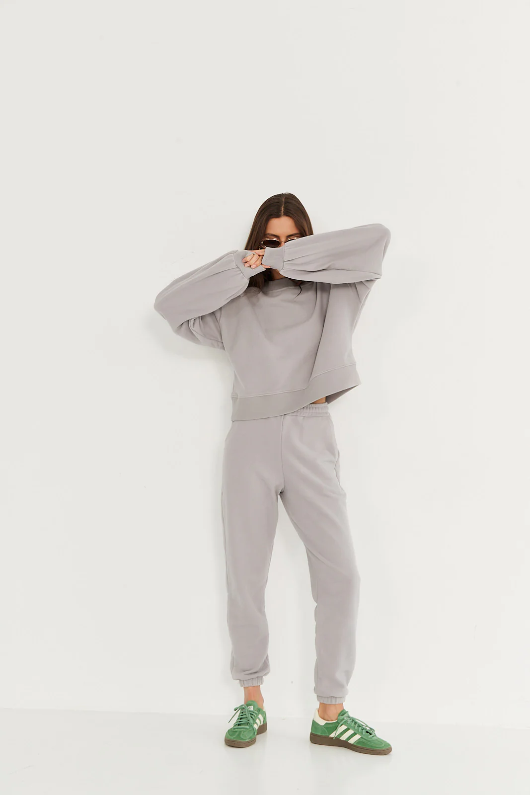 Spodnie dresowe light grey - Image 13