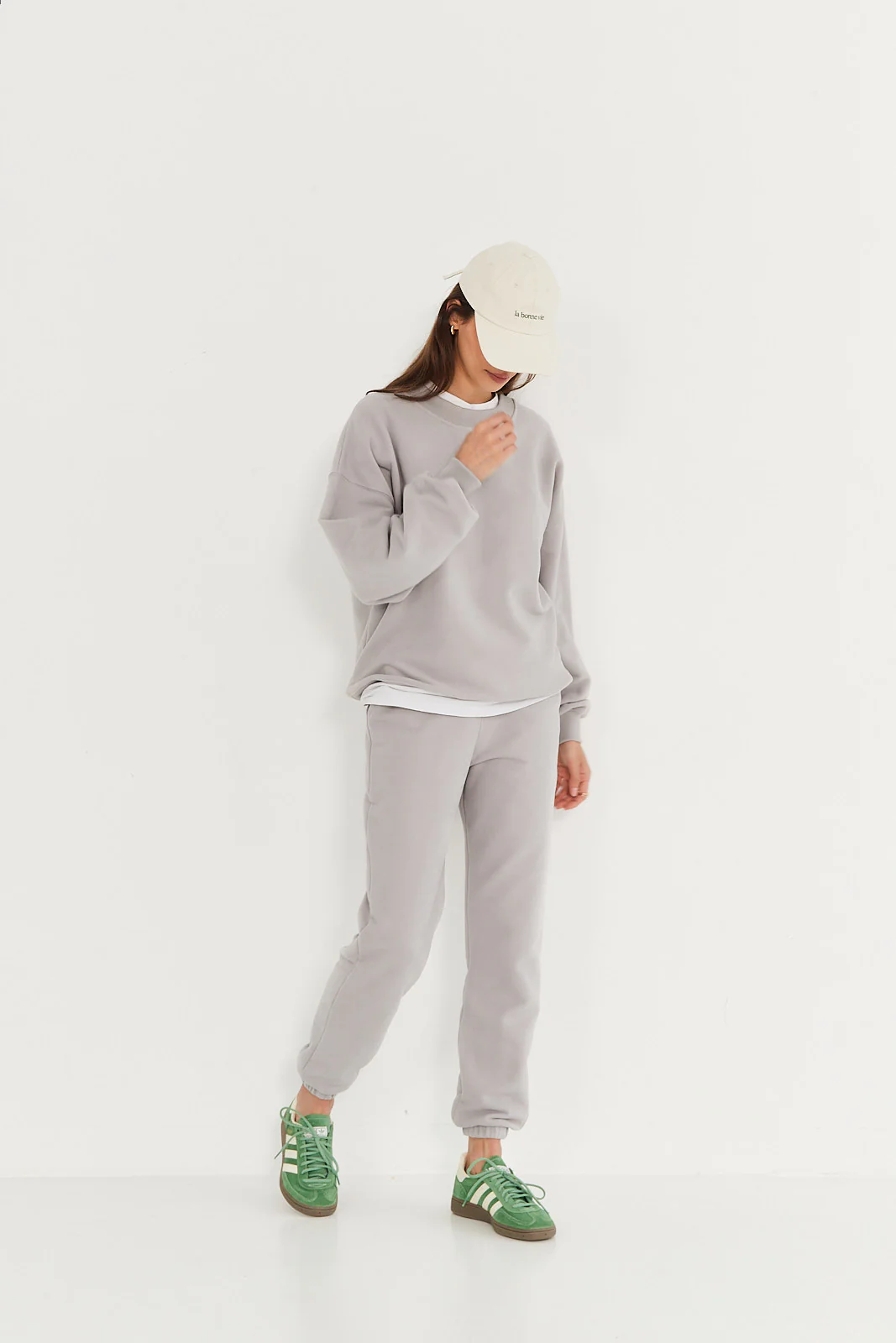 Spodnie dresowe light grey - Image 3