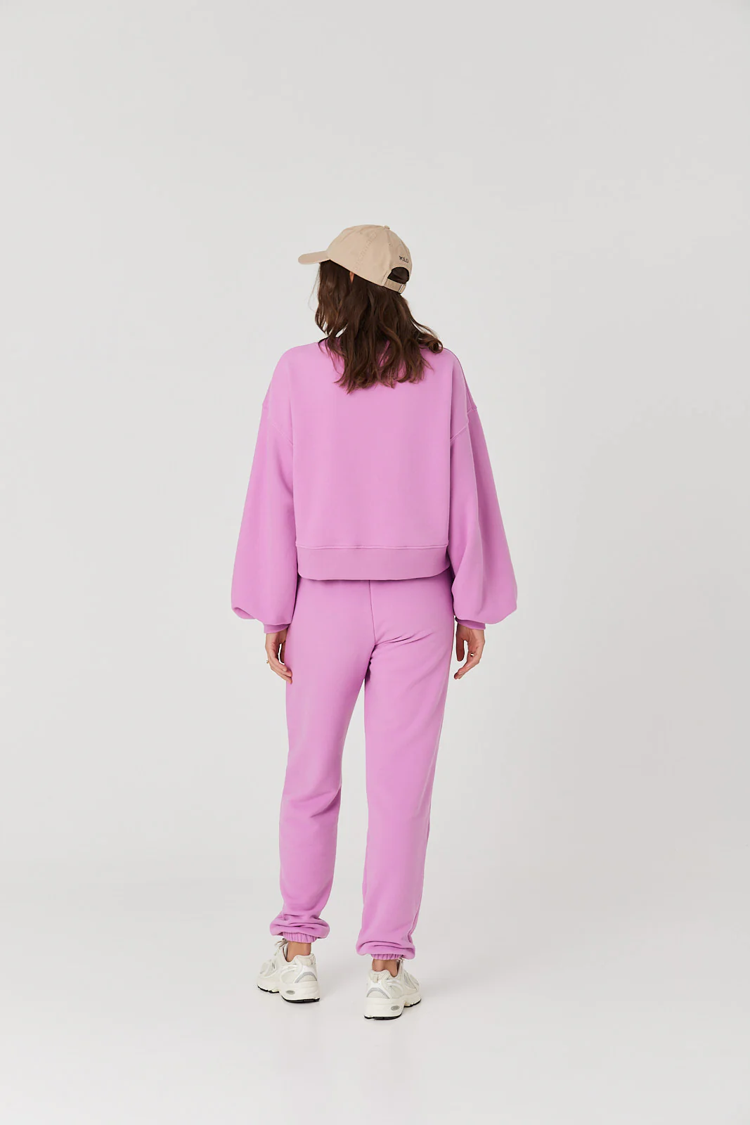 Spodnie dresowe pink berry - Image 3