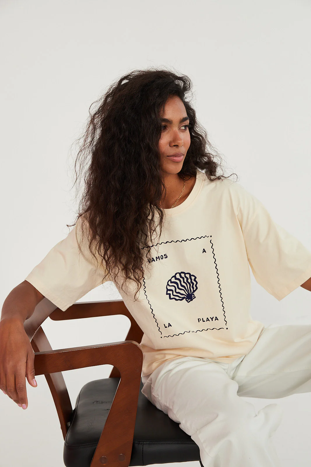 T-shirt Vamos a la playa butter - Image 2